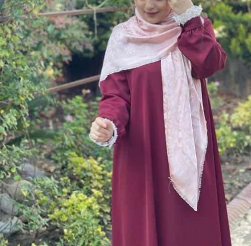 پیراهن نیلا